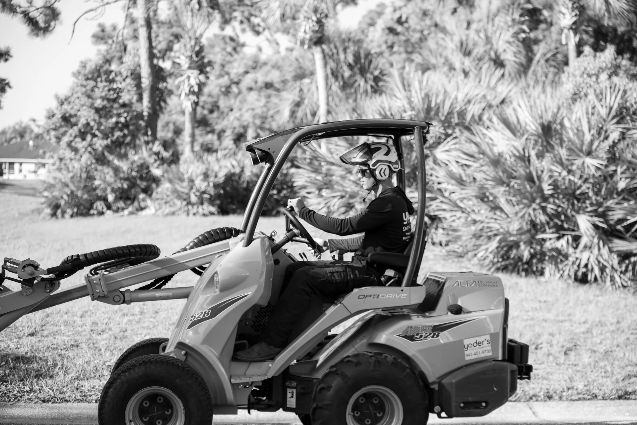 Land clearing and debris removal service in Sarasota, FL